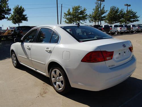Kia Optima 2010 photo 2