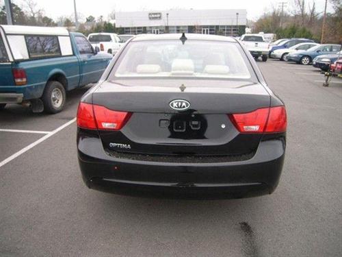 Kia Optima 2010 photo 2