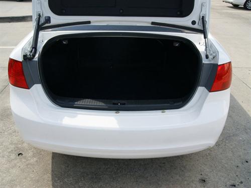 Kia Optima 2010 photo 2