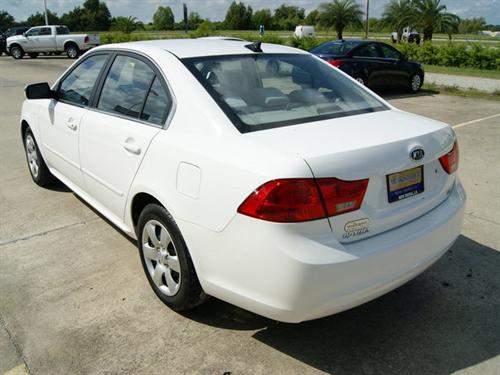 Kia Optima 2010 photo 3