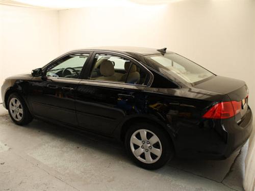 Kia Optima 2010 photo 2