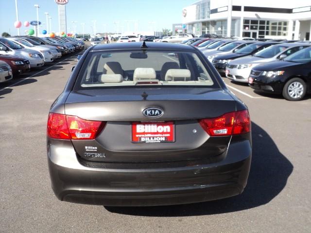 Kia Optima 2010 photo 3