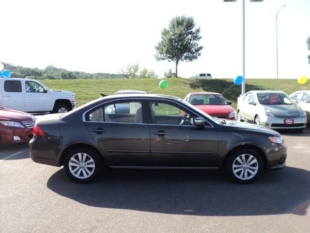 Kia Optima 2010 photo 4