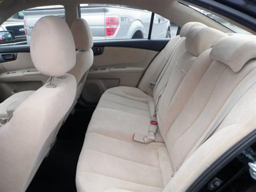 Kia Optima 2010 photo 1