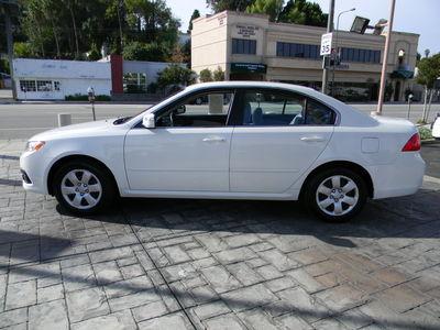 Kia Optima 2010 photo 2