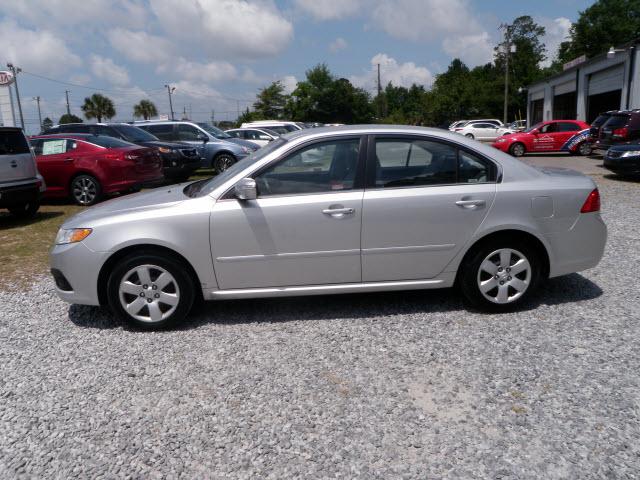 Kia Optima 2010 photo 1