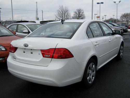 Kia Optima 2010 photo 1