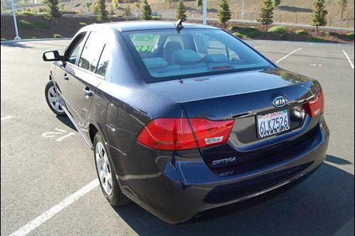Kia Optima 2010 photo 5
