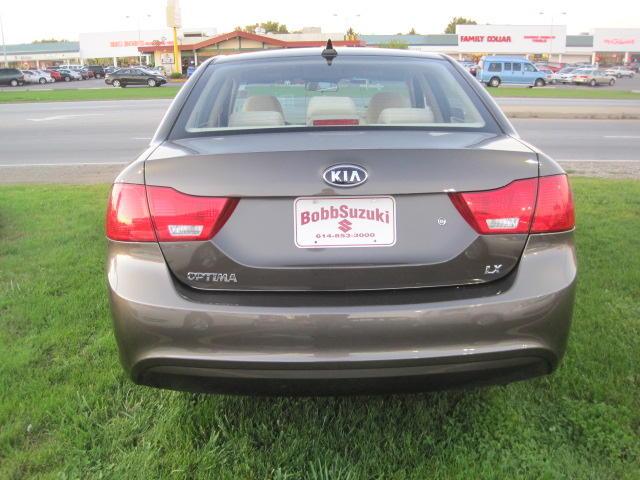 Kia Optima 2010 photo 3