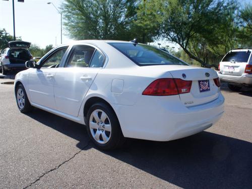 Kia Optima 2010 photo 1