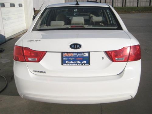 Kia Optima 2010 photo 2