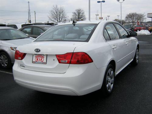 Kia Optima 2010 photo 4