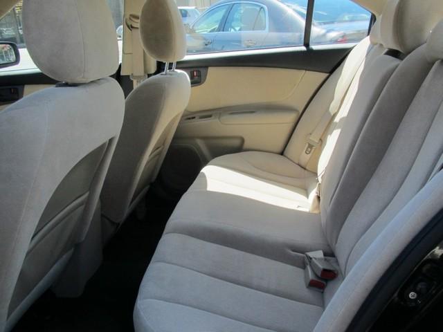 Kia Optima 2010 photo 2