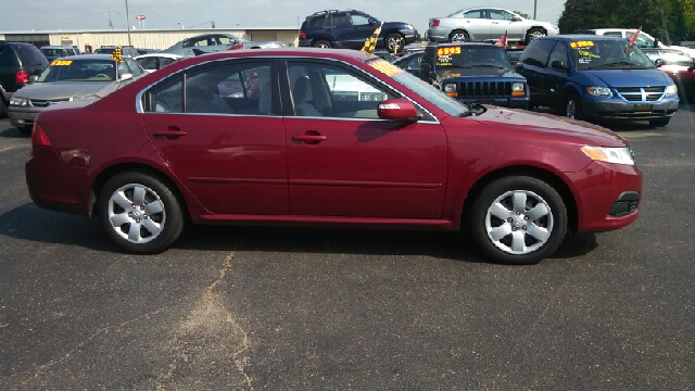 Kia Optima 2010 photo 1