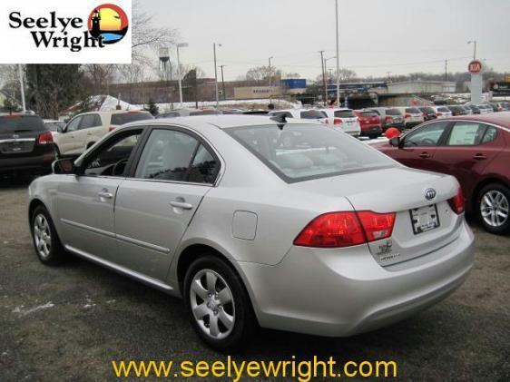 Kia Optima 2010 photo 2
