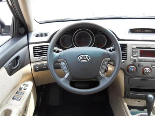 Kia Optima 2010 photo 2