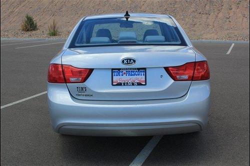 Kia Optima 2010 photo 3