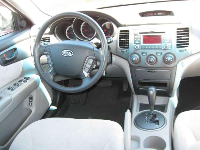 Kia Optima 2010 photo 1