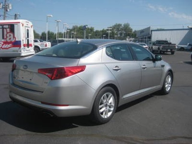 Kia Optima 2011 photo 3