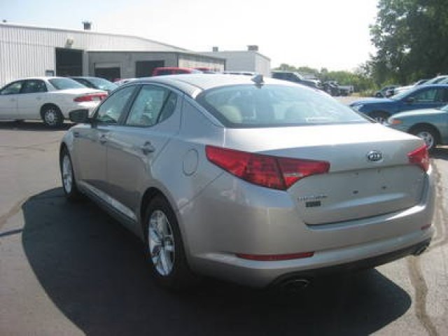 Kia Optima 2011 photo 5