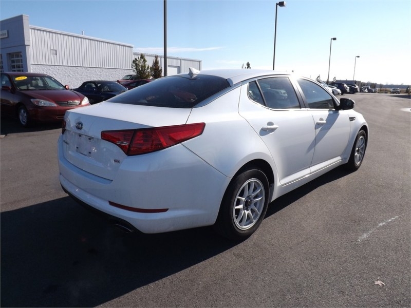 Kia Optima 2011 photo 4