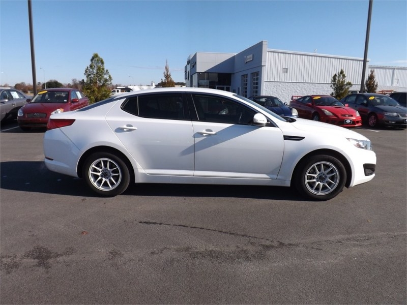 Kia Optima 2011 photo 5