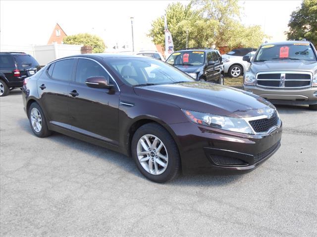 Kia Optima 2011 photo 2