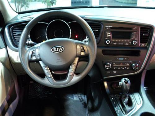 Kia Optima 2011 photo 5
