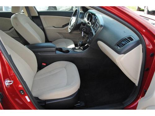 Kia Optima 2011 photo 1