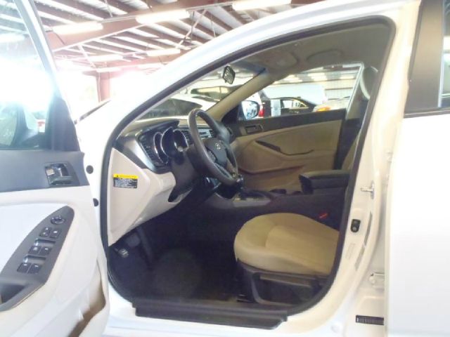 Kia Optima 2011 photo 3