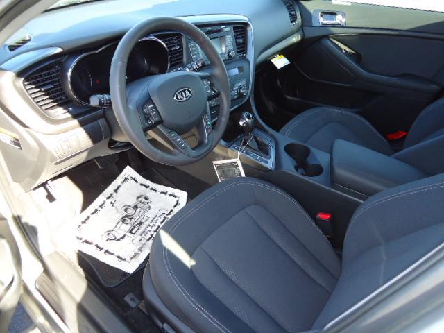 Kia Optima 2011 photo 4