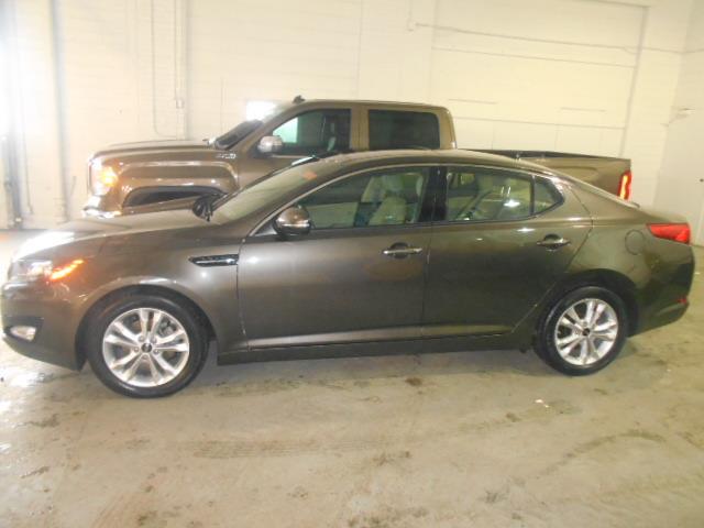 Kia Optima 2011 photo 3