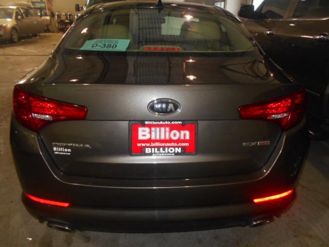 Kia Optima 2011 photo 4