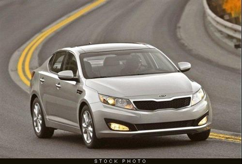 Kia Optima 2011 photo 1