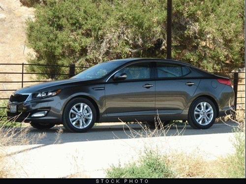 Kia Optima 2011 photo 3