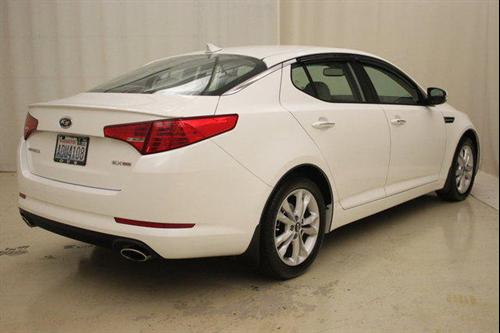Kia Optima 2011 photo 2