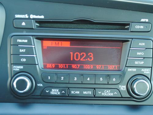 Kia Optima 2011 photo 4