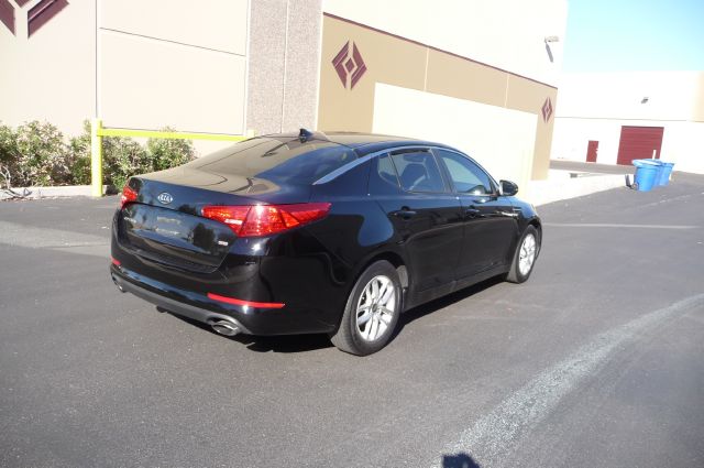 Kia Optima 2011 photo 2