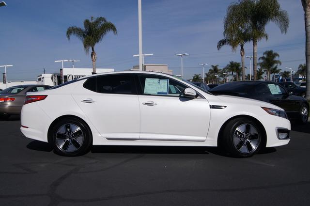 Kia Optima 2011 photo 2