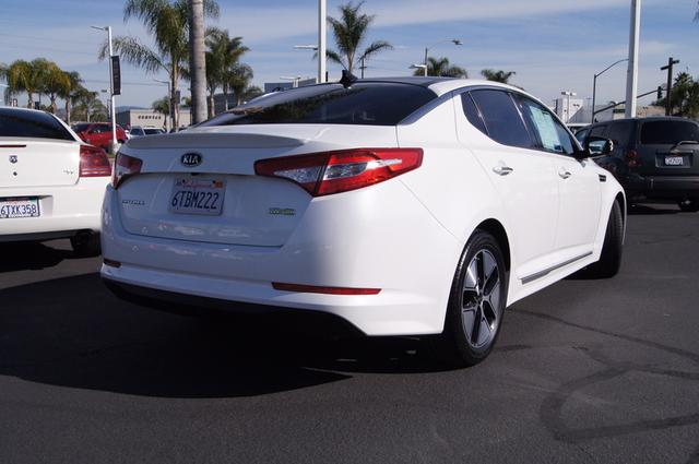 Kia Optima 2011 photo 3