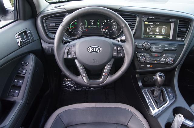 Kia Optima 2011 photo 5