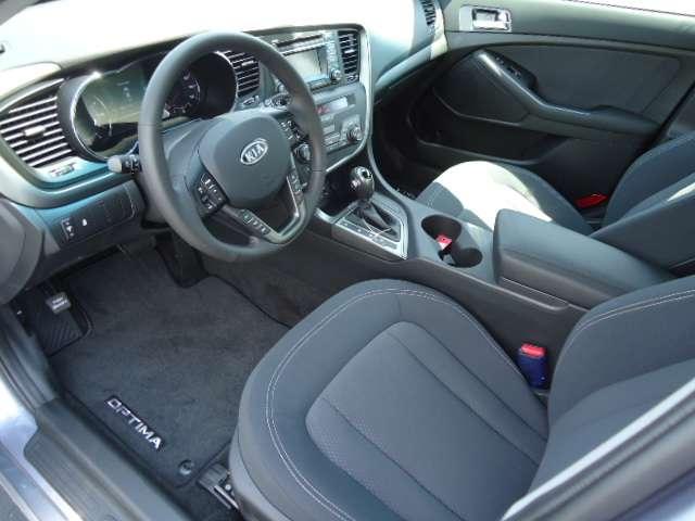 Kia Optima 2011 photo 4