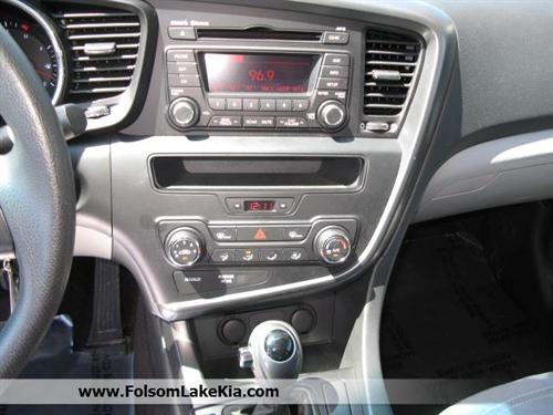 Kia Optima 2011 photo 2