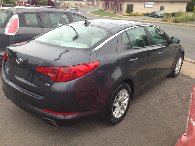 Kia Optima 2011 photo 1