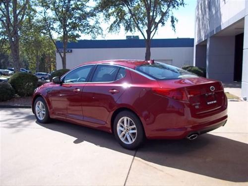 Kia Optima 2011 photo 2