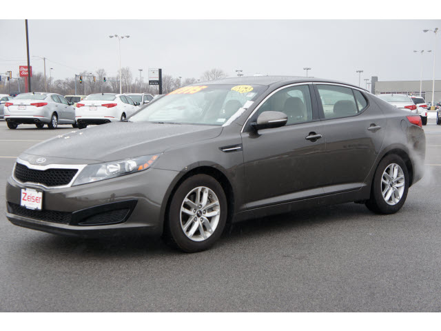 Kia Optima Elk Conversion Van Unspecified