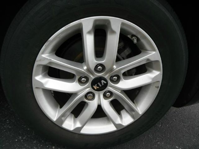 Kia Optima 2011 photo 2