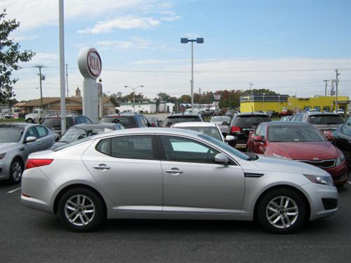 Kia Optima 2011 photo 1