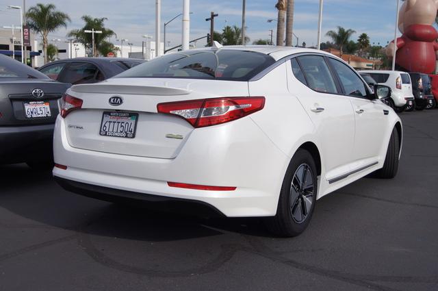 Kia Optima 2011 photo 3