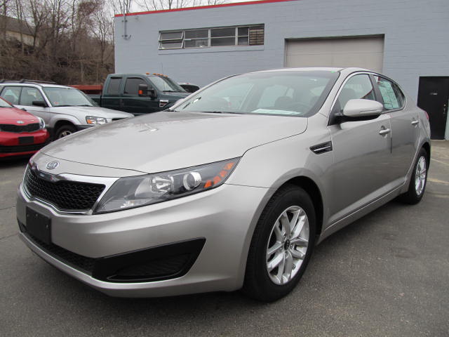 Kia Optima Elk Conversion Van Unspecified